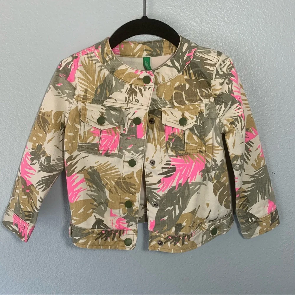 United Colors of Benetton Girls Tropical Print Denim Jacket – Size 3T